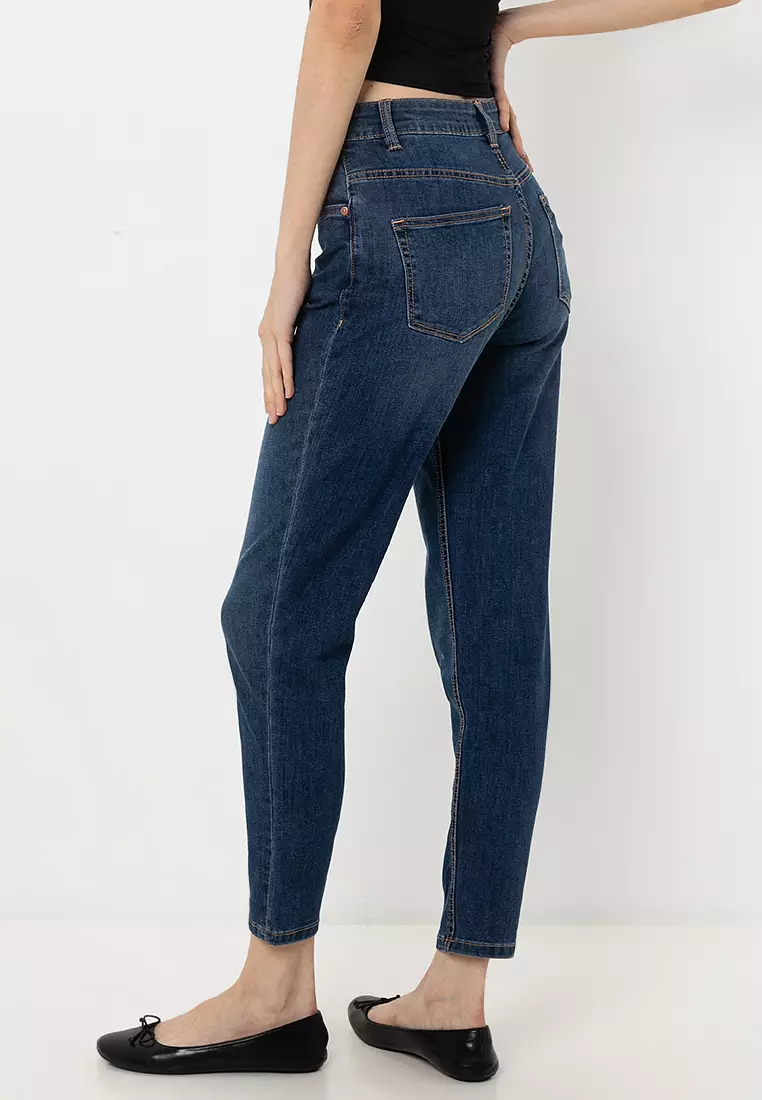 Quantic Mom Tapered Jeans