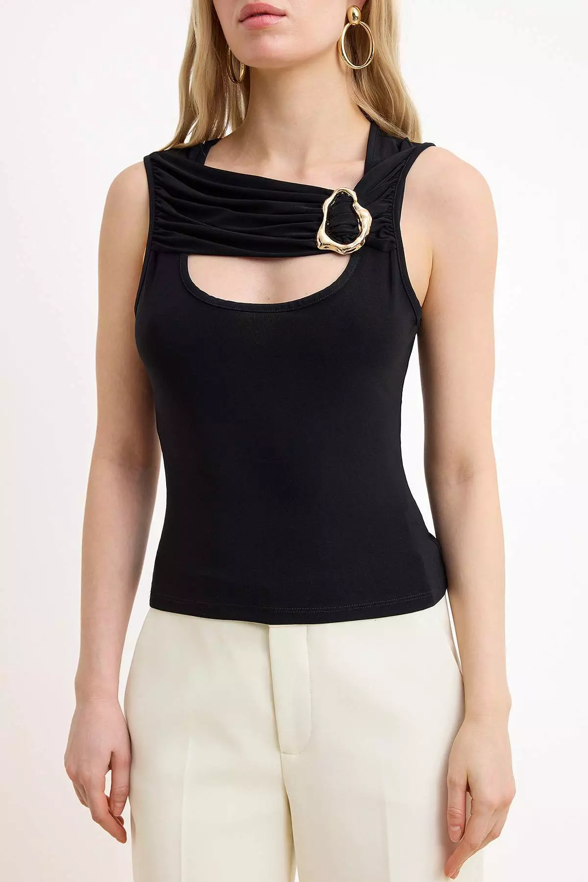 Black Fitted/Bodycon Pool Collar Sleeveless Accessory Detailed Stretch Knitted Blouse Twoss26Bz472