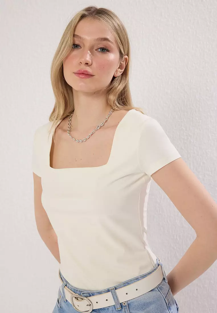 Stone Square Collar Fitted/Body-Smoothing Knitted Blouse Twoss25Bz00378 Knitted Blouse Twoss25Bz00378