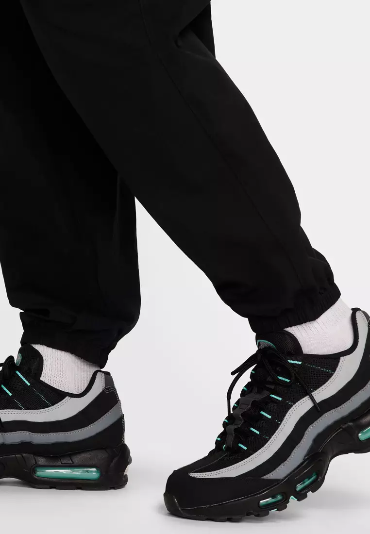 Club Woven Cargo Pants