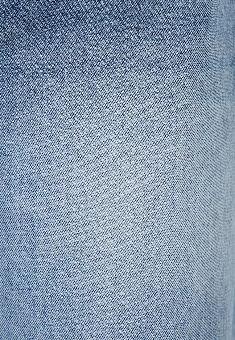 特寬鬆牛仔短褲