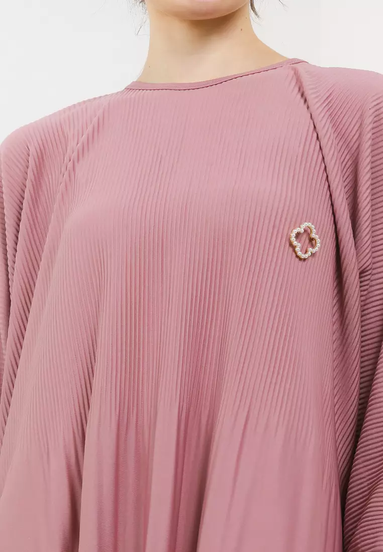 Dolman Sleeve Pleated Long Dress With Pearl Clover Pin