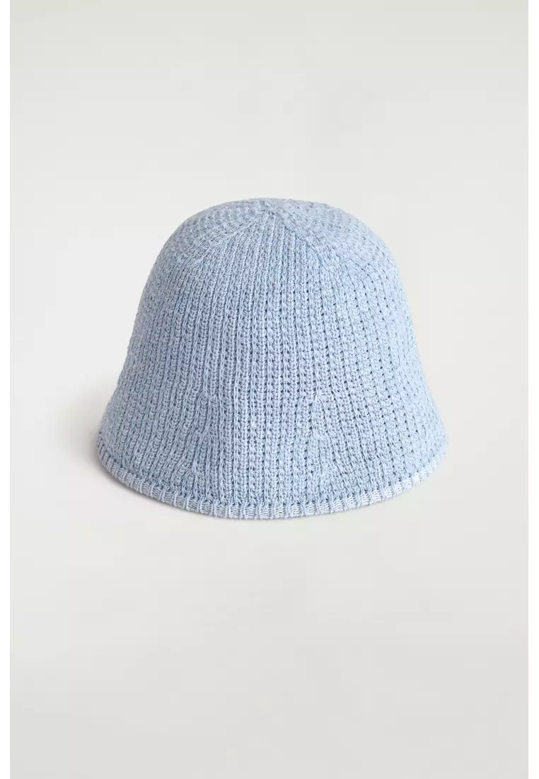OPEN-KNIT BUCKET HAT