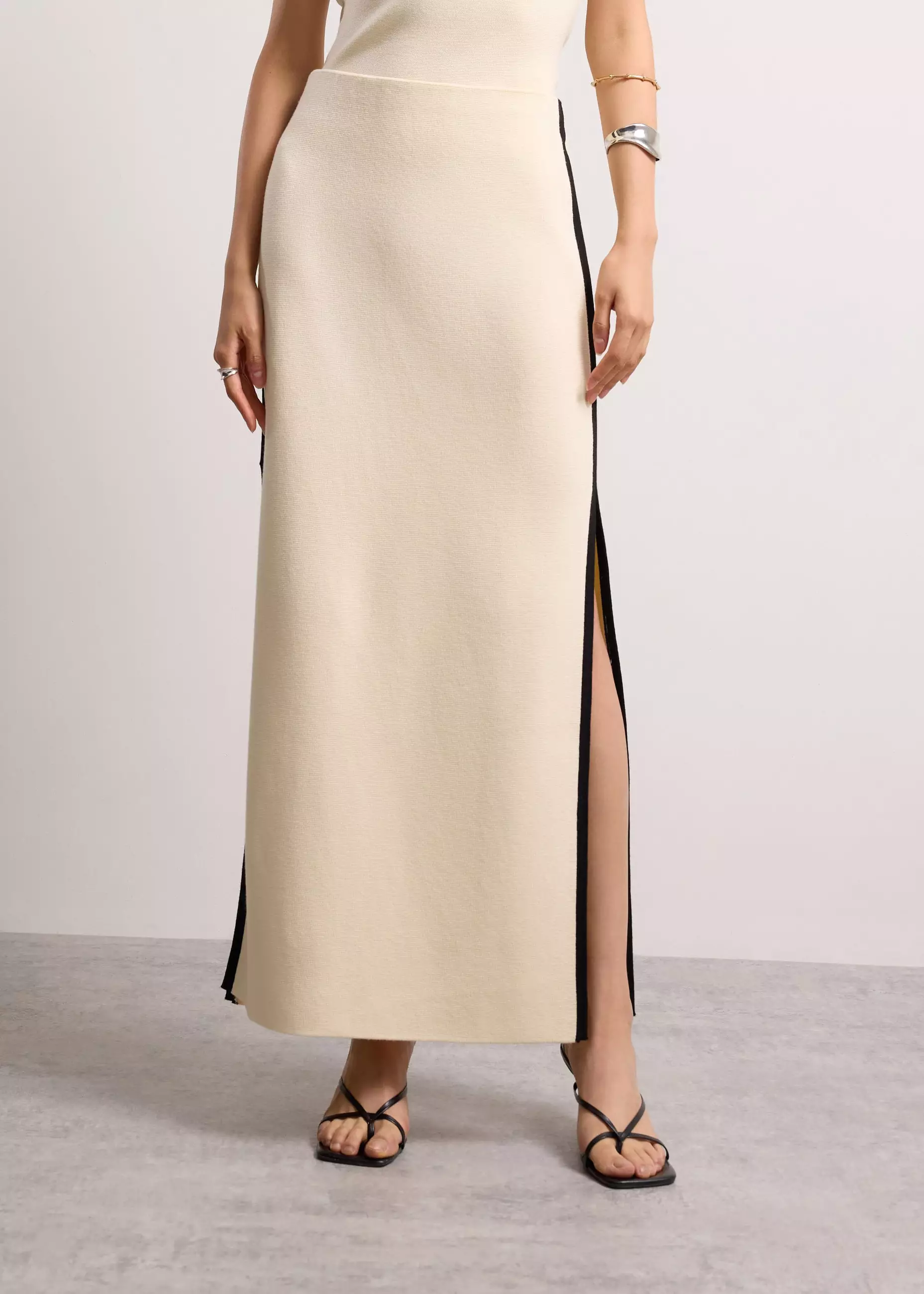 Rok Wanita - Elastic Knit High Waist Column Maxi Skirt