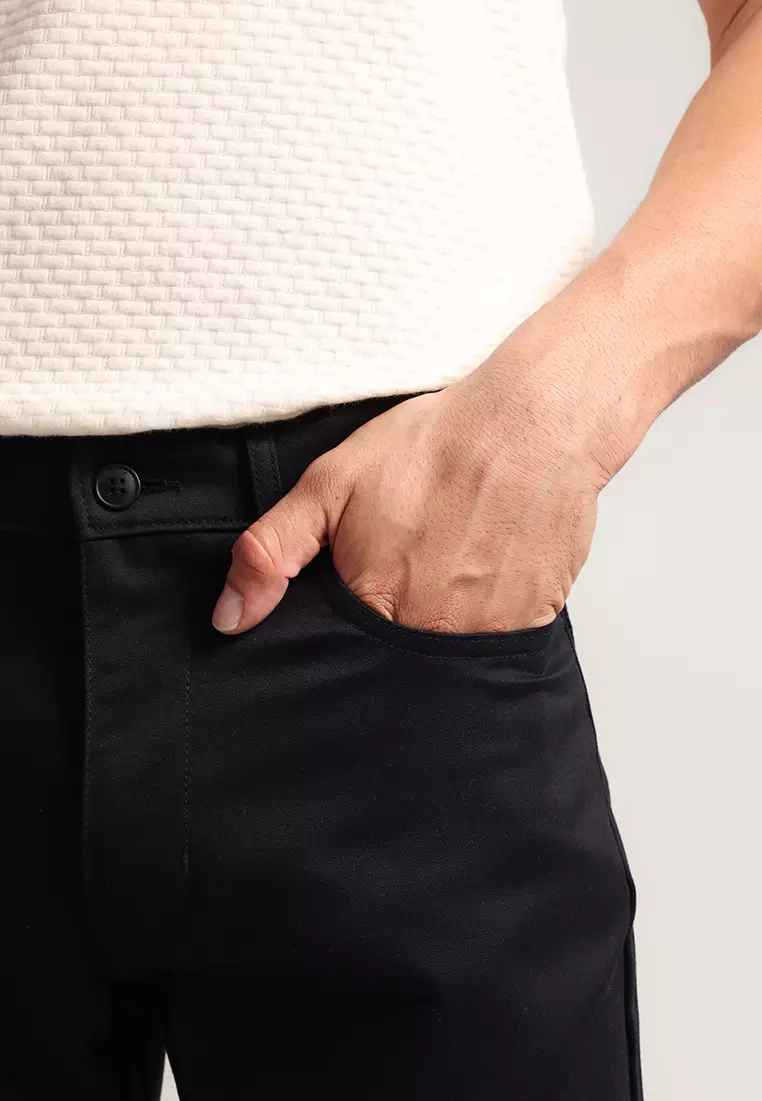 MOC - Celana Panjang Polos Pria Xander - Black