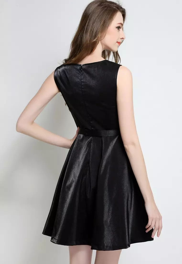 Collectibles New Symphony Fabric Dress S04055BK.