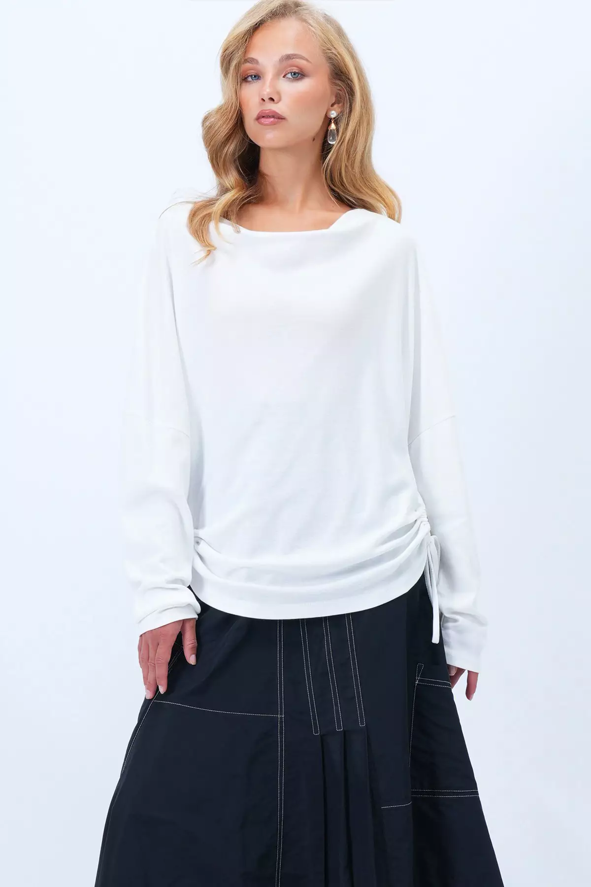 Women's White Cowl Neck Batwing Sides Wide Cut Blouse Alc-X14399