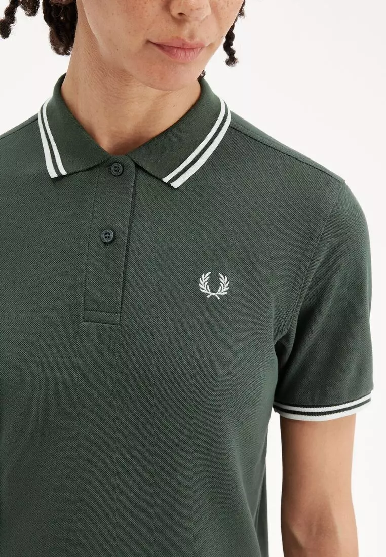 Fred Perry G3600 Twin Tipped Fred Perry Shirt (Court Green / Honeycomb / Honeycomb)