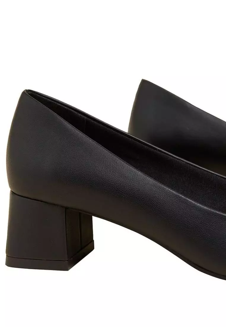 Marks and spencer hot sale ladies black court shoes