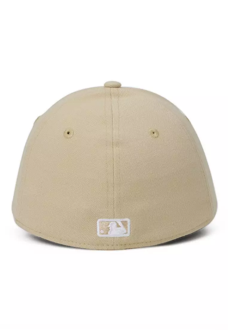 New Era Curved Brim 39THIRTY League Essential New York Yankees MLB Beige  Fitted Cap with Beige Logo