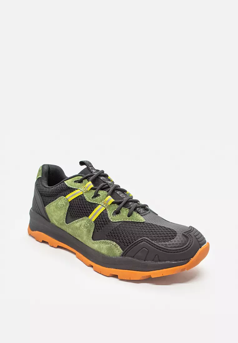 World balance shop hiking shoes