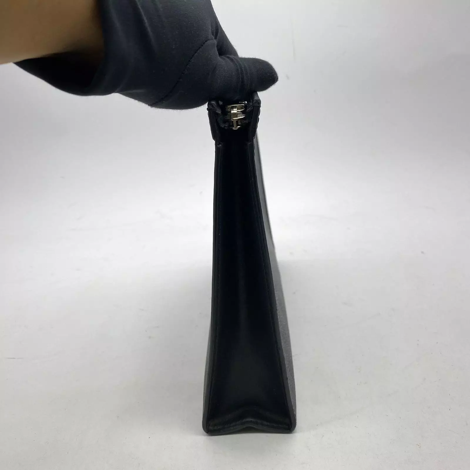 Pre-loved Louis Vuitton Voyage Damier Graphite SHW