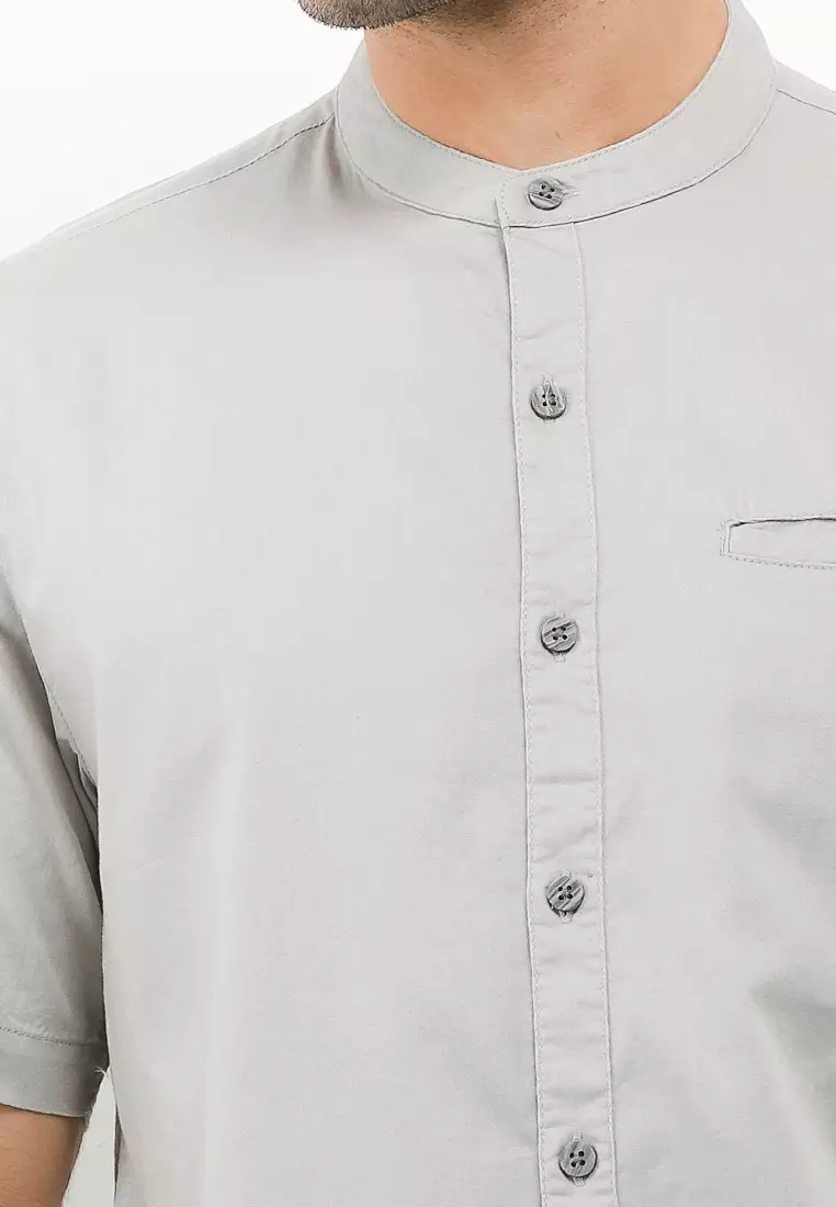 TRIPLE Kemeja Pendek Mandarin Slim Fit (SS MC 415) Grey