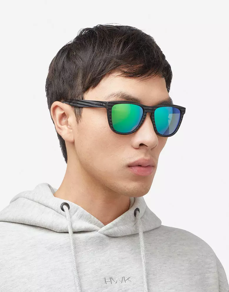 HAWKERS POLARIZED Emerald ONE CARBONO RAW. Sunglasses for Men and Women, Unisex. UV400 protection. Official product designed and made in Spain. HONR21NFTP