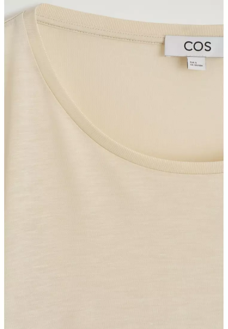 RELAXED SCOOP-NECK T-SHIRT