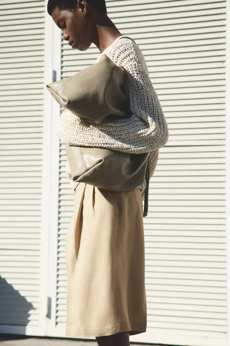 Linen-blend Bermuda shorts