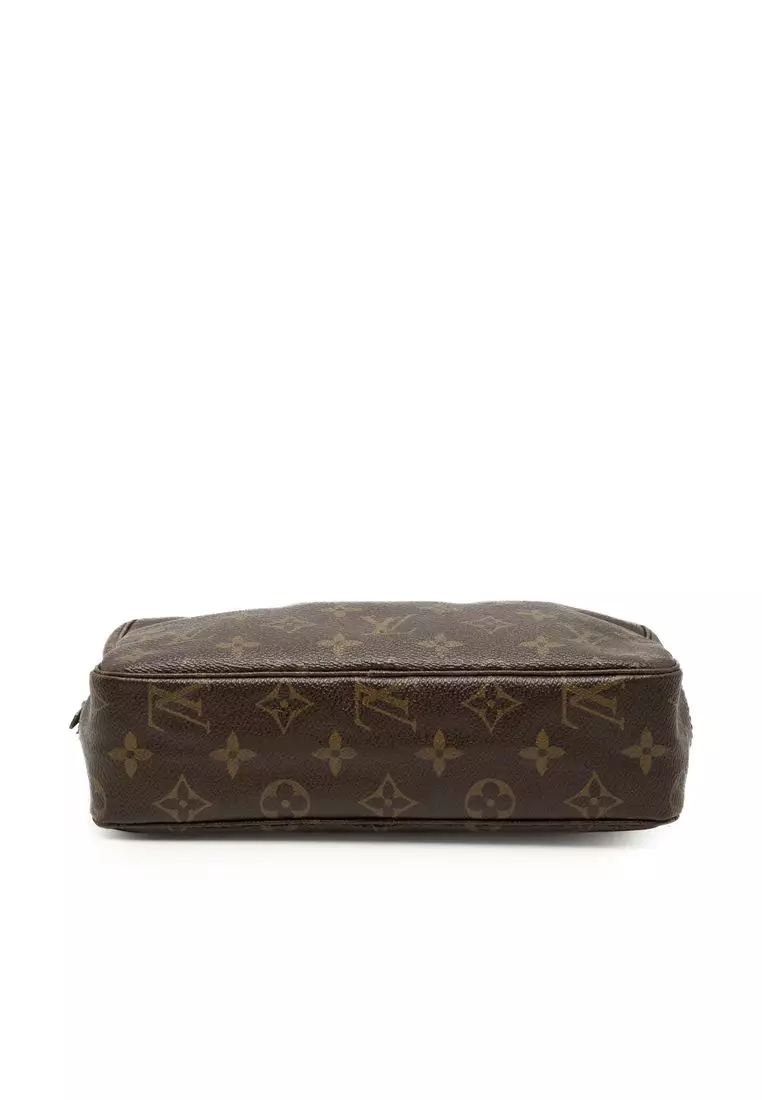 Pre-Loved Louis Vuitton Monogram Trousse Toilette 23