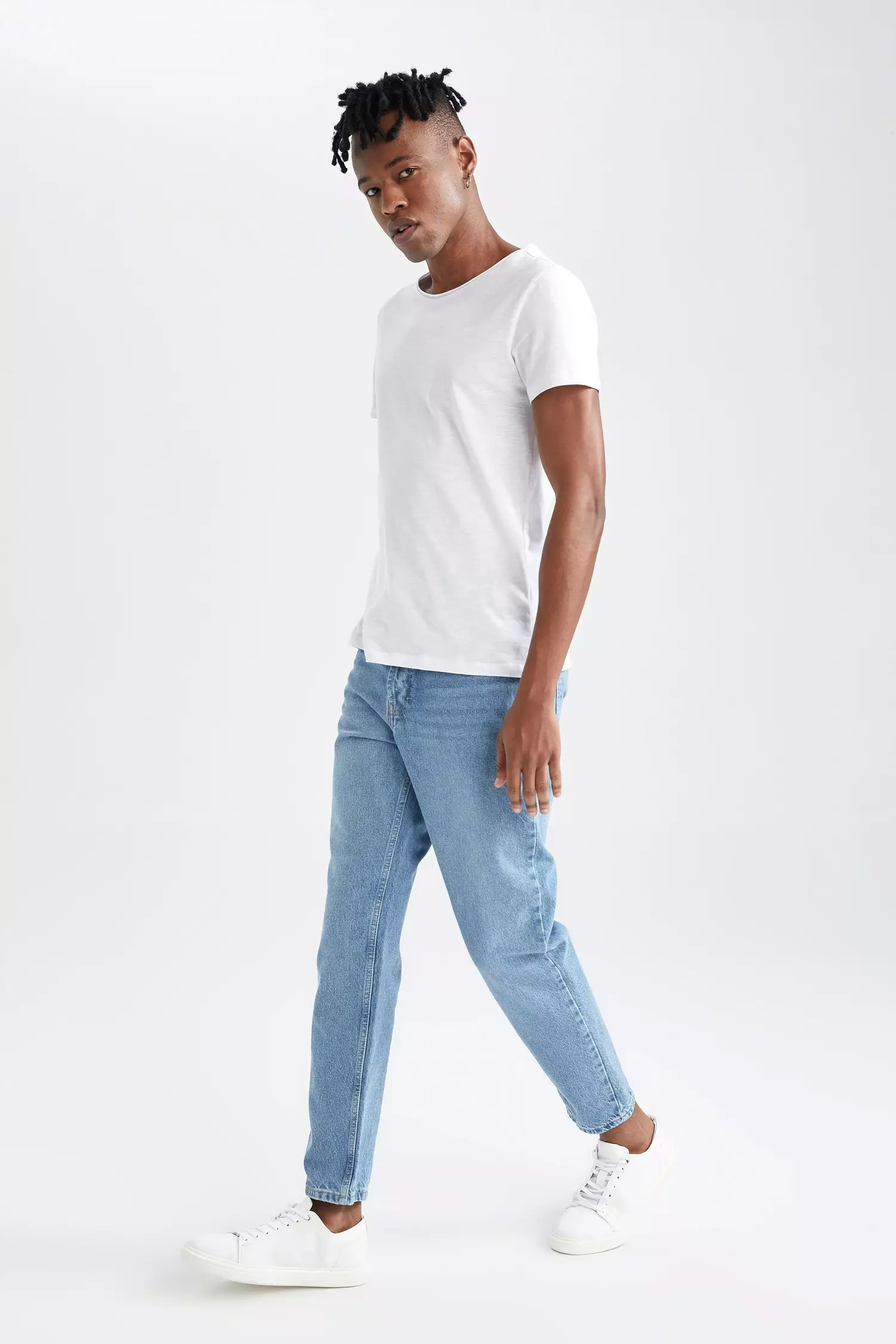 Buy DeFacto Slim Fit Straight Leg Ankle Jeans Online | ZALORA Malaysia