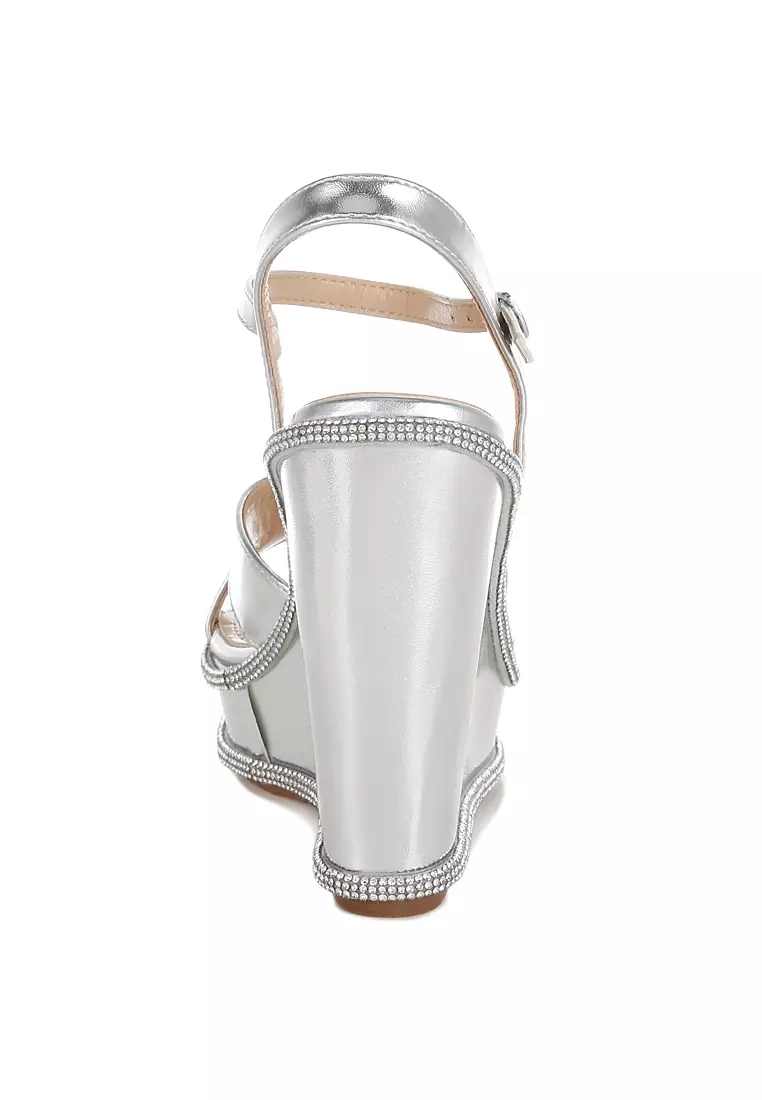 Sandal wedges berhiaskan berlian imitasi warna perak