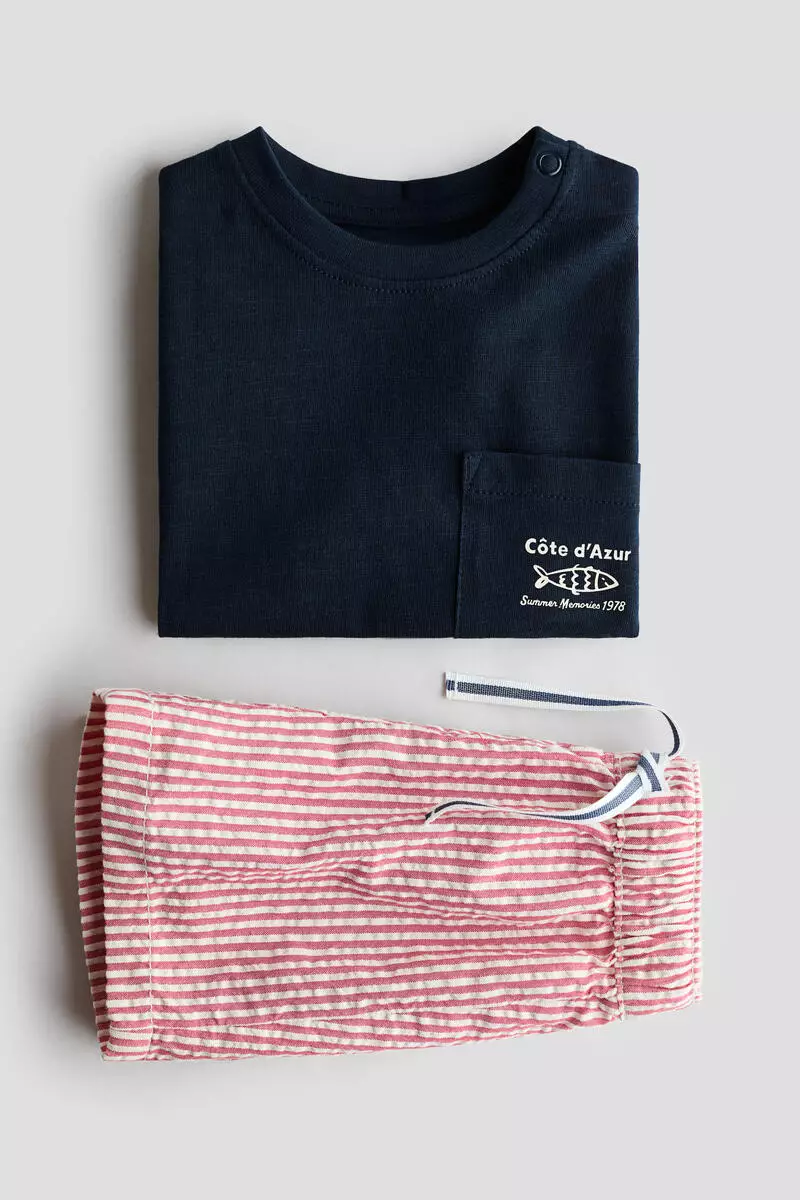 2-piece T-shirt and shorts set