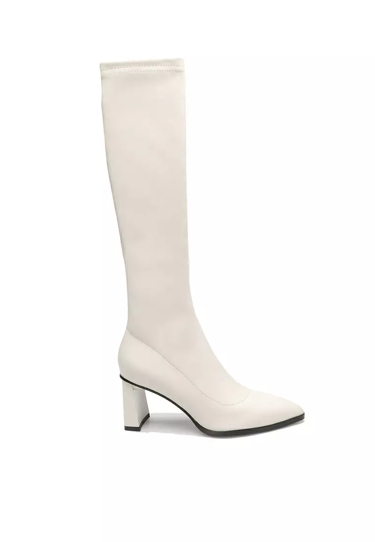 White faux clearance leather boots