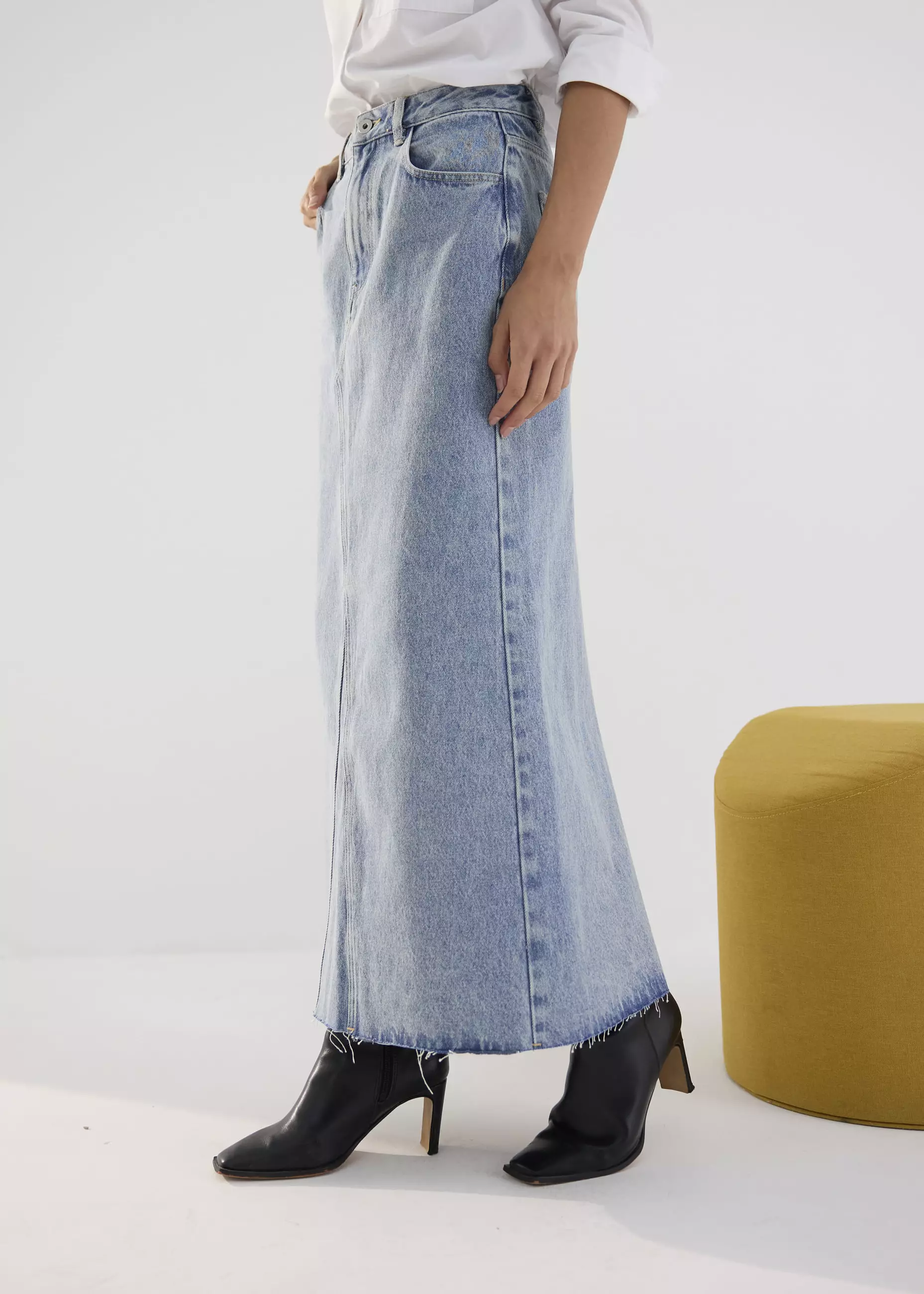 Rok Wanita - Denim Mid Waist A-line Maxi Skirt