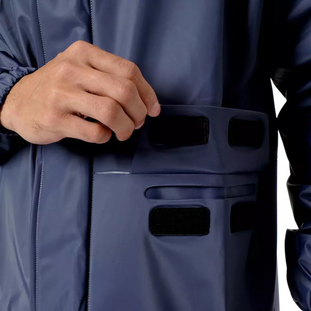 Eiger Downpour Raincoat