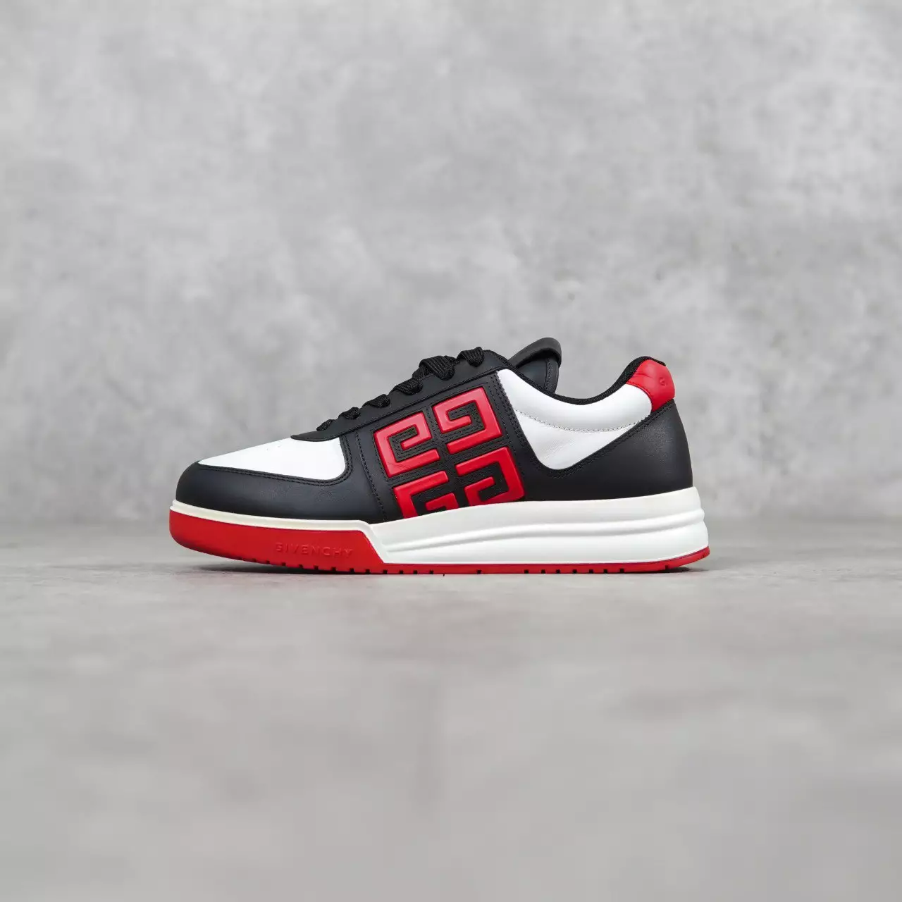 Sepatu GIVENCHY 4G BIG LOGO RED WHITE BLACK SNEAKER 100% ORIGINAL