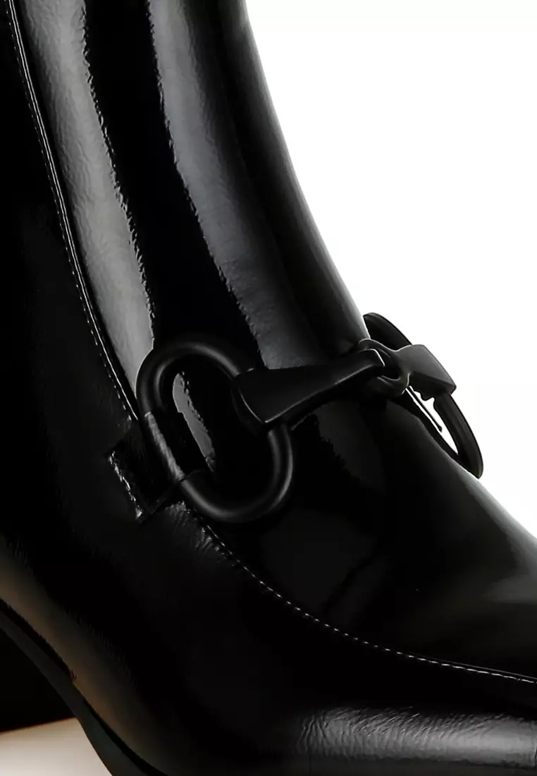 Sepatu Bot Tumit Blok Bertekstur Hitam