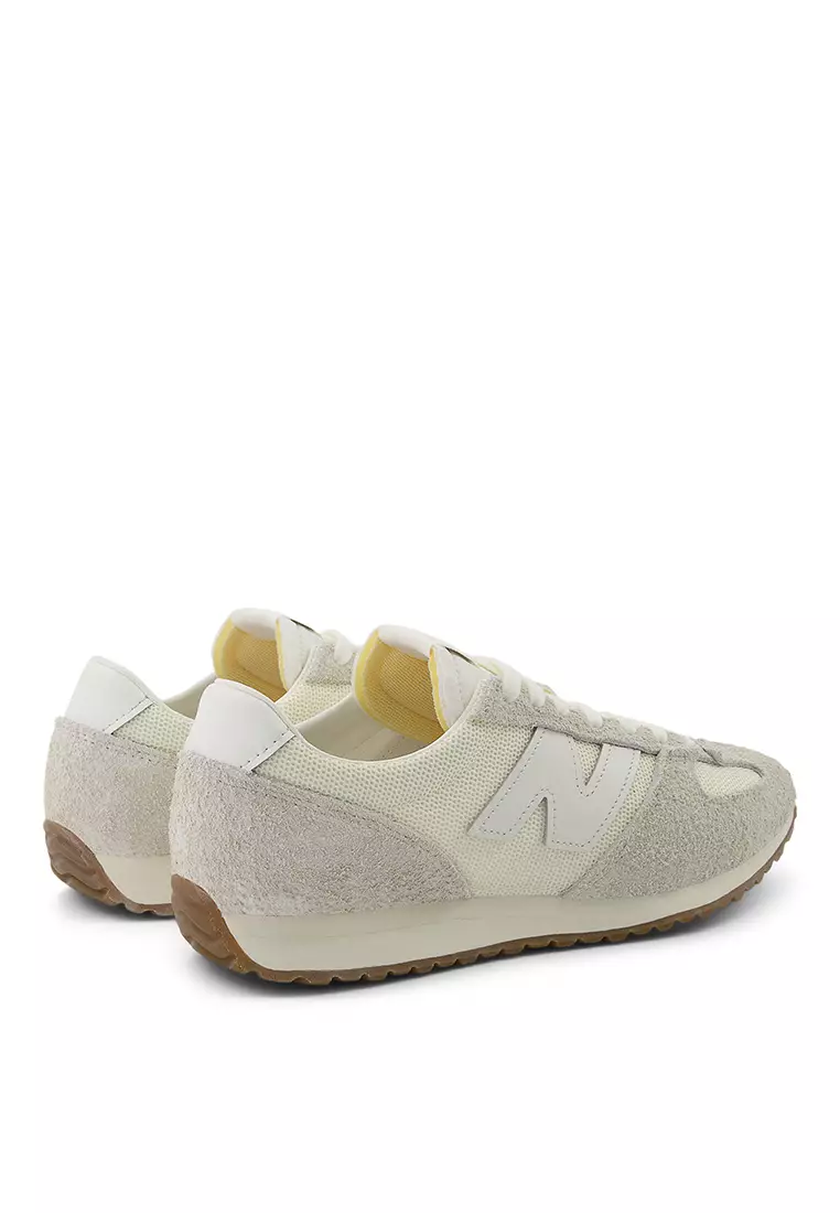 471 Classic Lifestyle Shoes