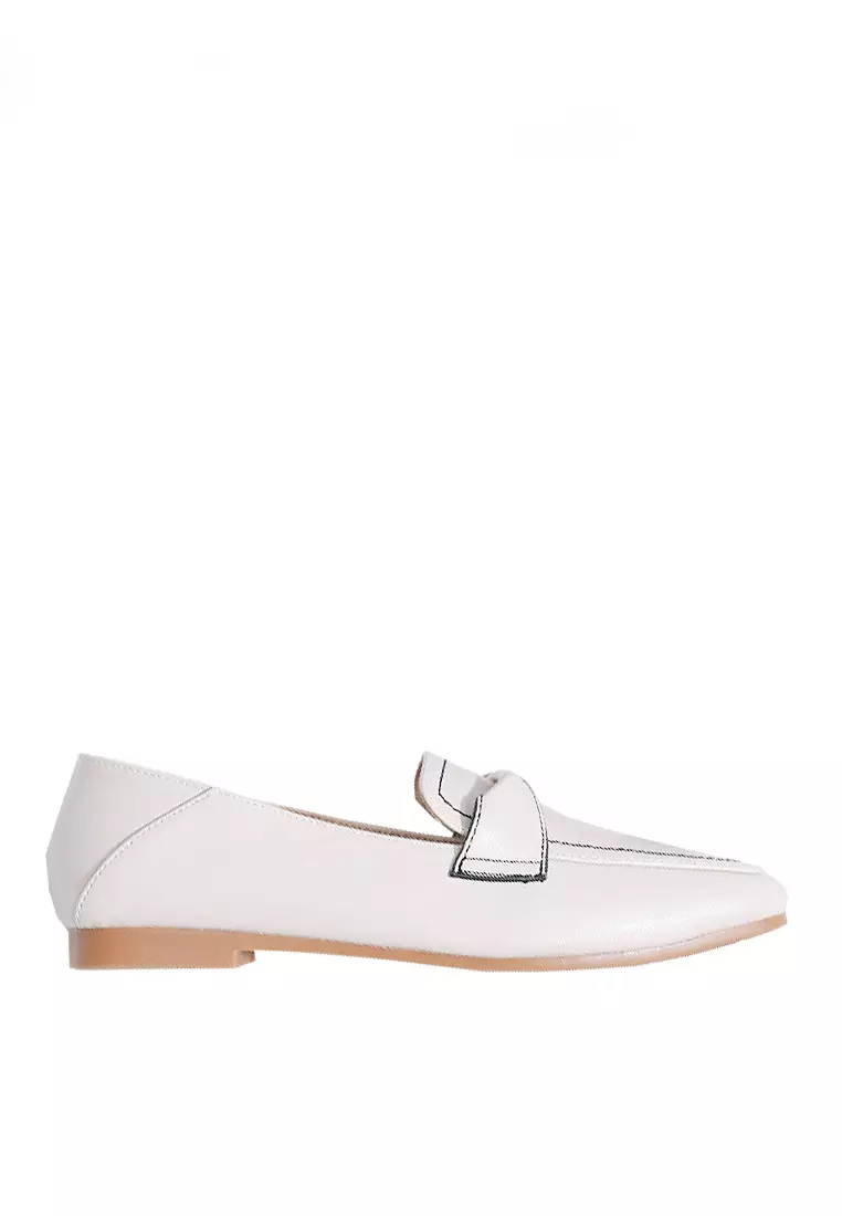 Discount on Twenty Eight Shoes  shoes - SKU: VANSA Simple Color Block Square Toe Loafers VSW-F-20201