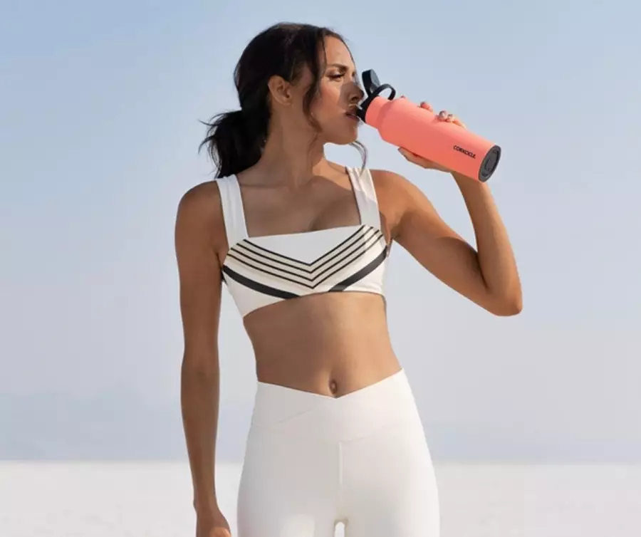 Corkcicle Canteen Sport 20 oz / 600 ml Coral