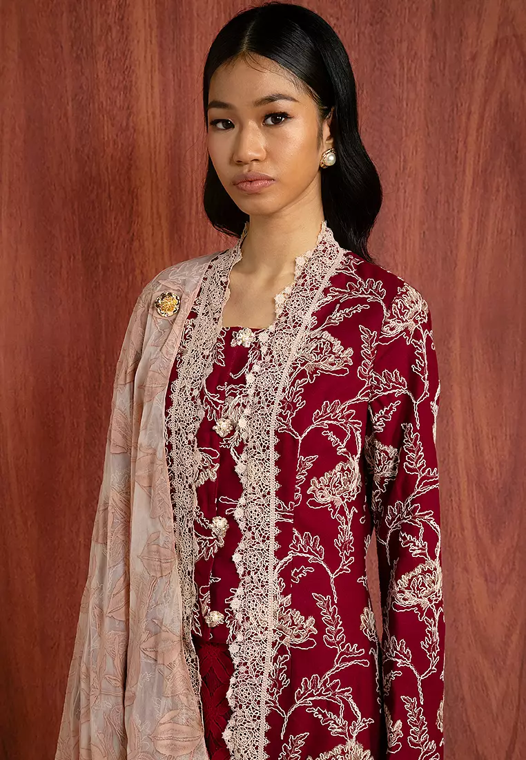 EMILY EMBROIDERY KEBAYA SET