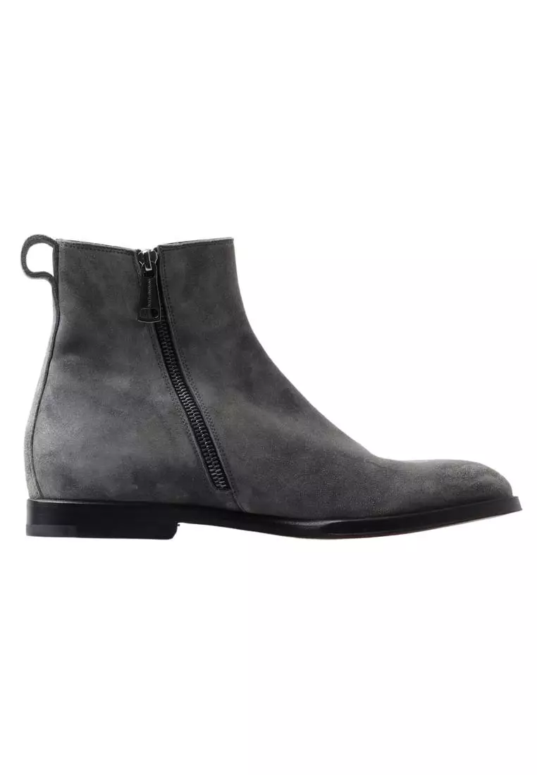 Chelsea boots dark on sale grey