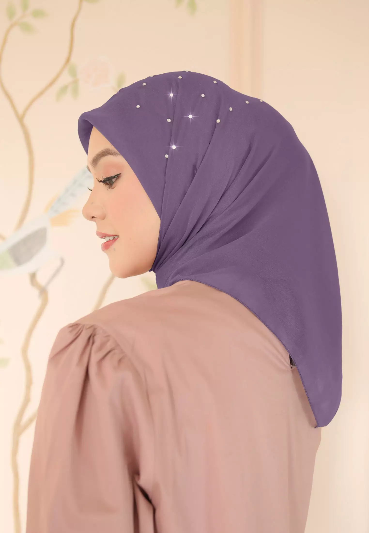 Noura Hijab Segiempat Payet Crystal | Kerudung Wanita Premium