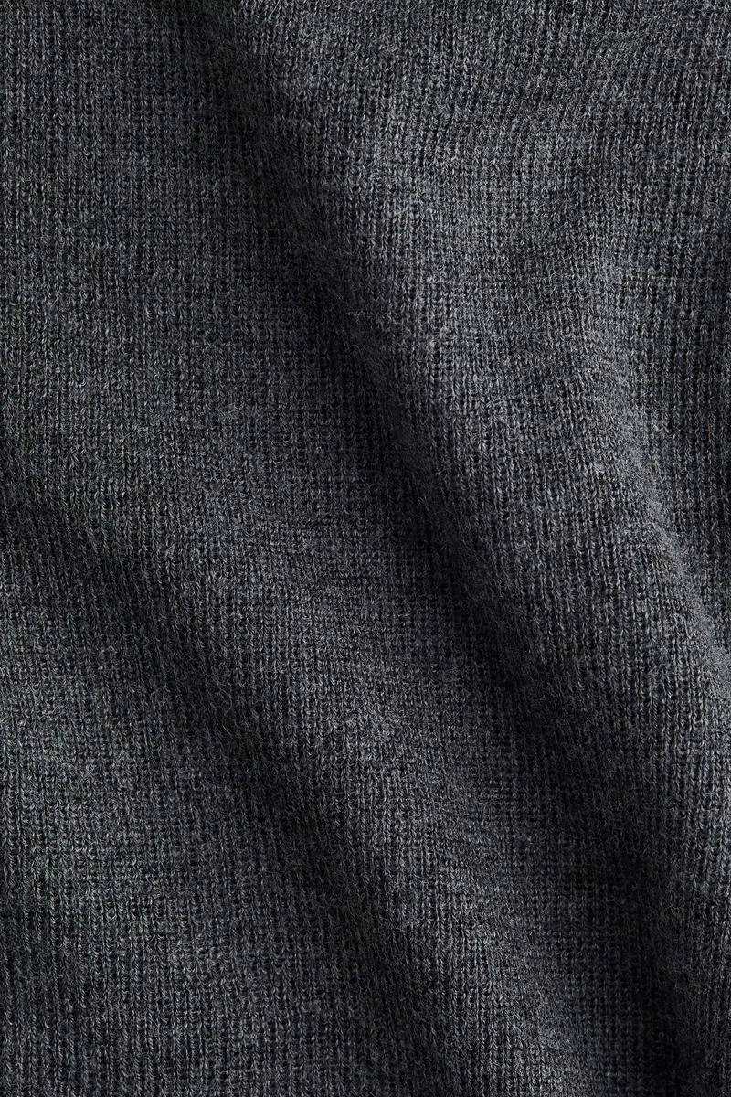 Off-the-shoulder jumper