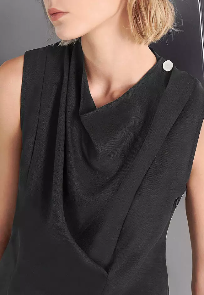 Button Detail Sleeveless Top