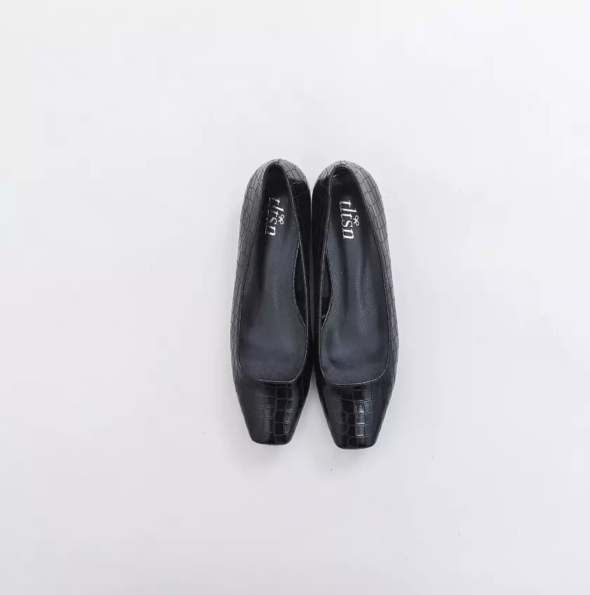 The Little Things She Needs - MISCHA Flatshoes Sepatu Heels Wanita Black
