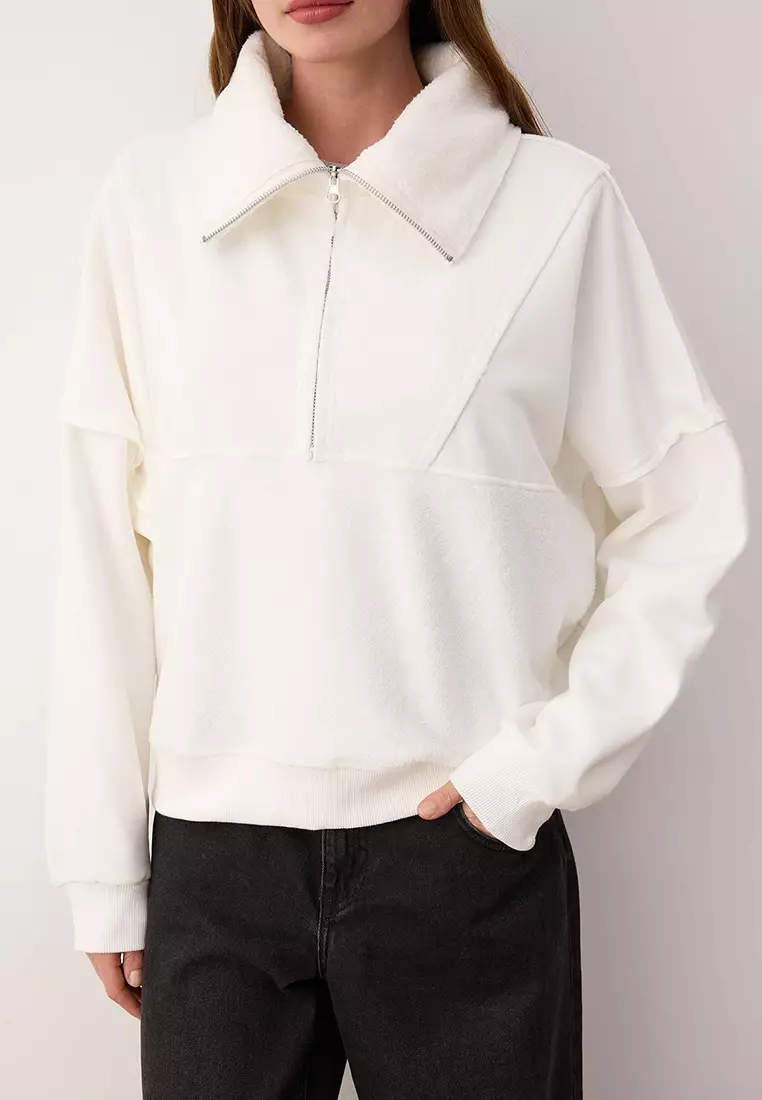 Ecru Regular/Normal Pattern Polar Fleece Zippered Pocket Detailed Thick Knitted Sweatshirt