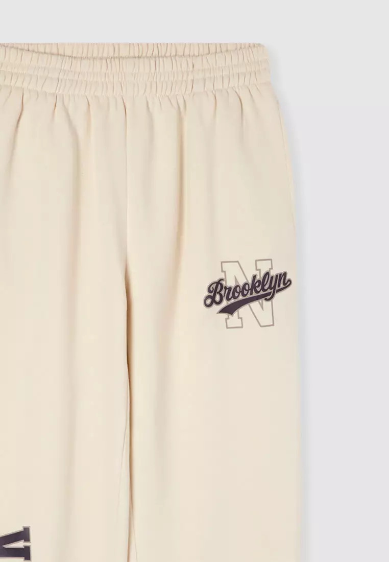 Woman Full-Length Gym Pants