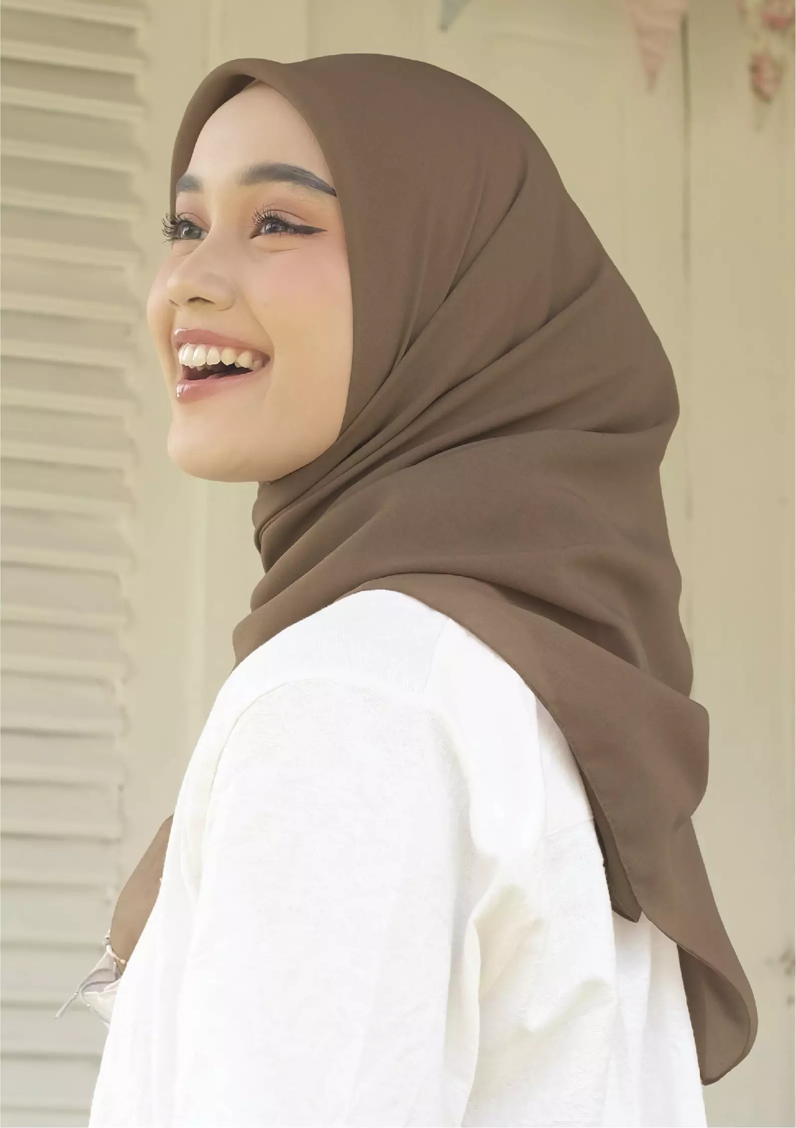 Polly Cotton (Hijab Segiempat Bella Square) Dark Brown