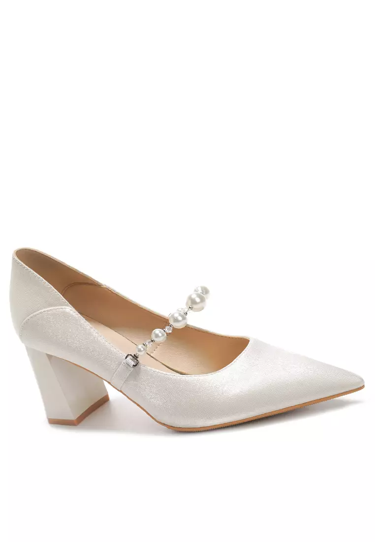 Discount on Twenty Eight Shoes  shoes - SKU: 7CM Pearl Strap Satin Mary Jane Shoes BY873-28