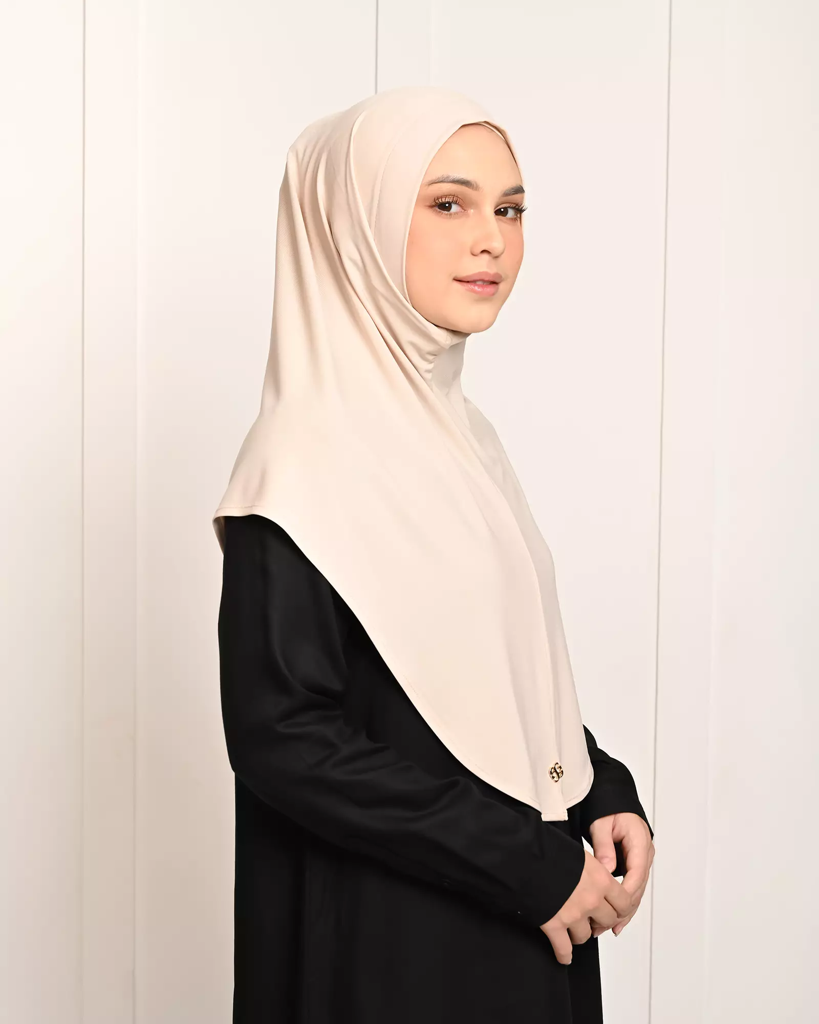 Geulis.id ADEEVA BERGO INSTANT (8 warna) Hijab - BEIGE