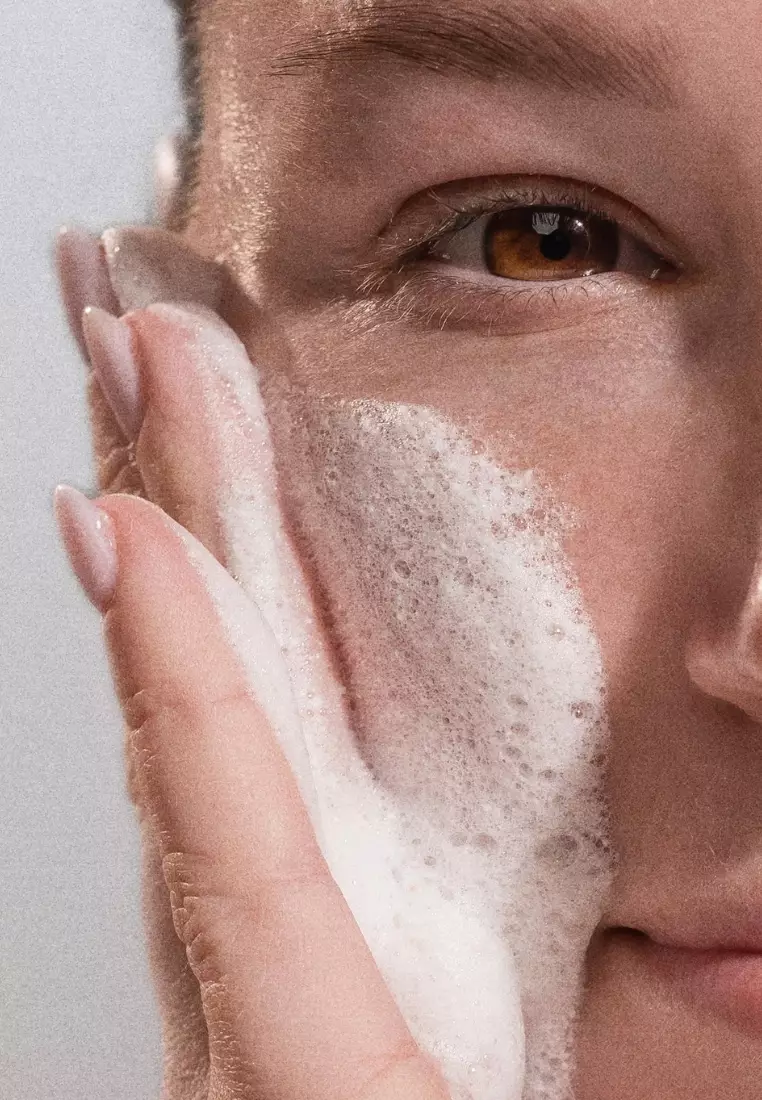 daily microfoliant exfoliator 40g, removes dulling surface debris