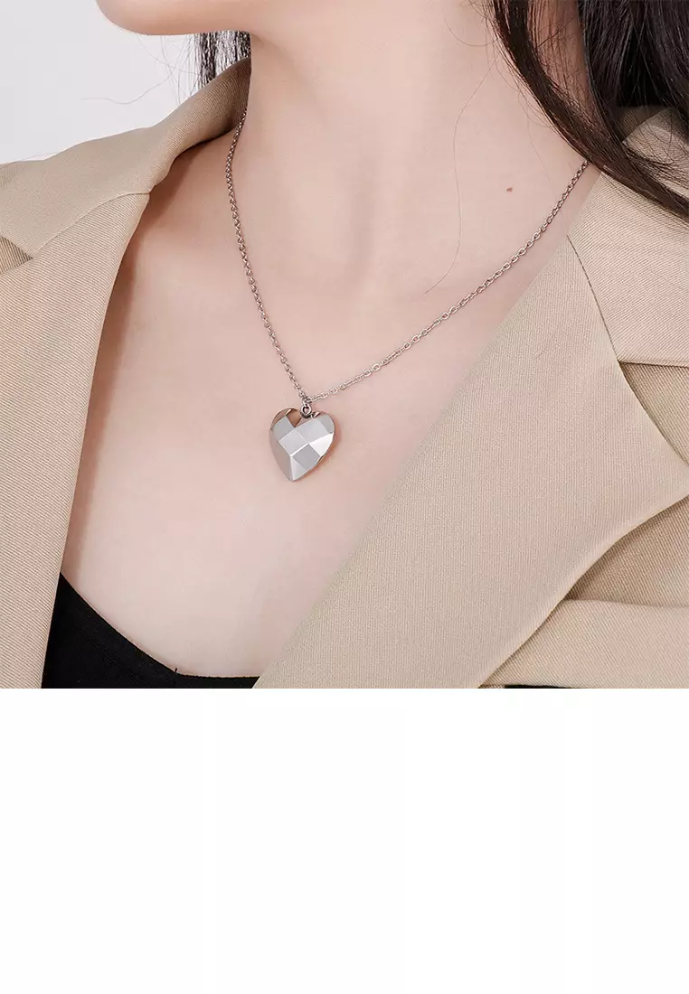 Simple Fashion 316L Stainless Steel Heart Pendant with Necklace