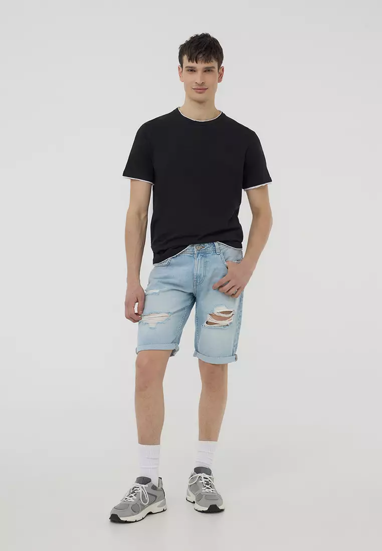 Man Short-Sleeved T-Shirt