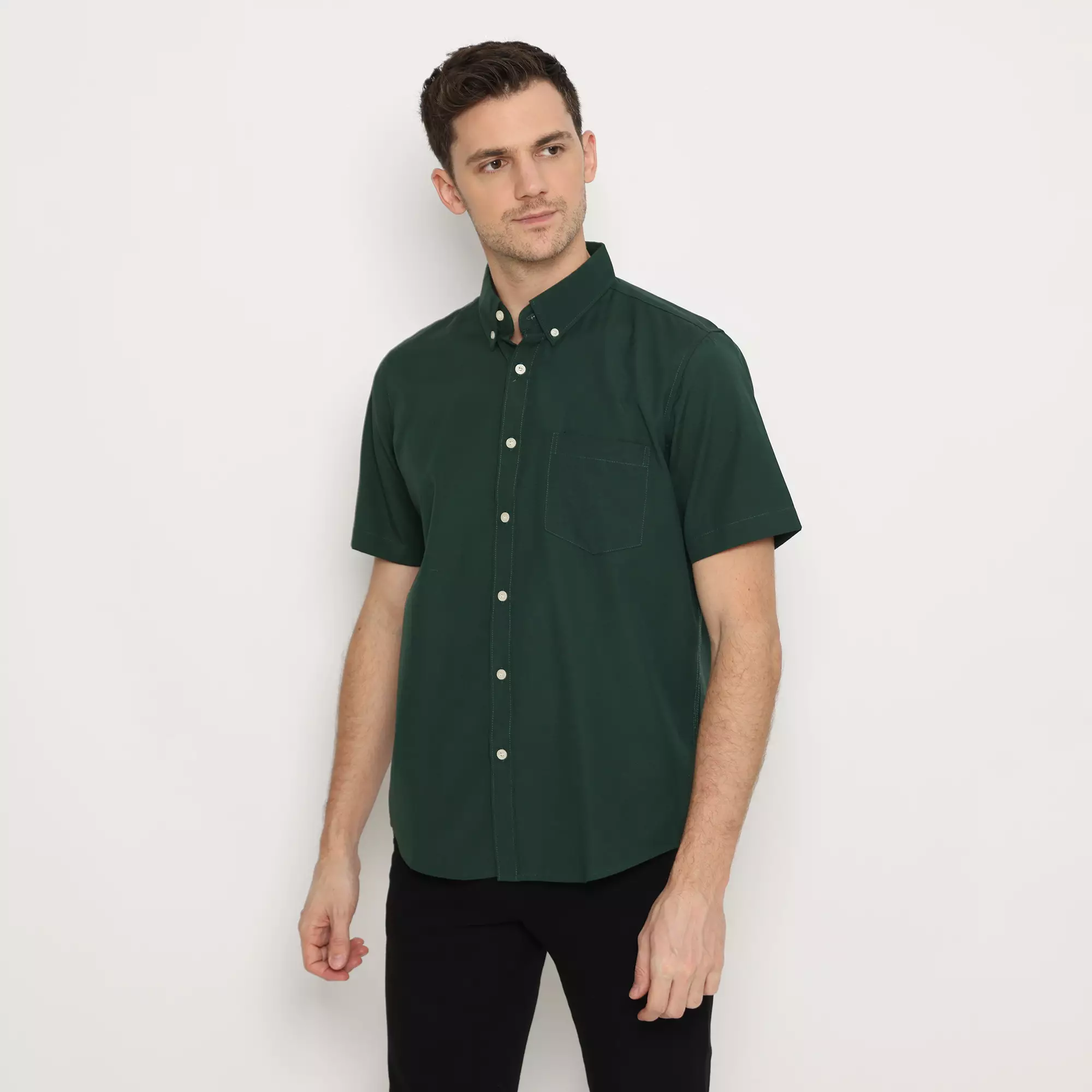 Platini Kemeja Pria Polos Pendek Katun Oxford Hijau Botol 1069