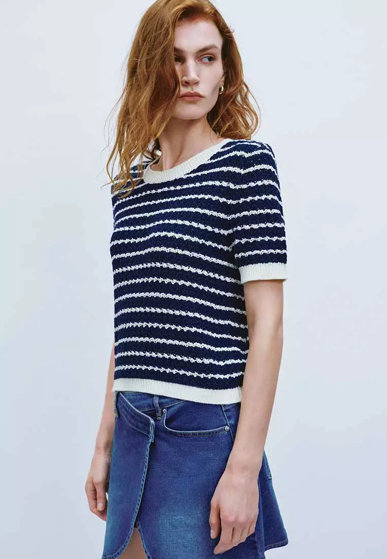 正肩袖圆领毛织T恤