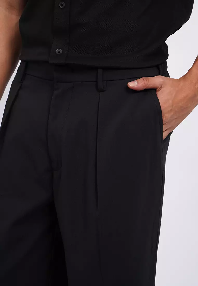Pleat Details Relaxed Fit Pants