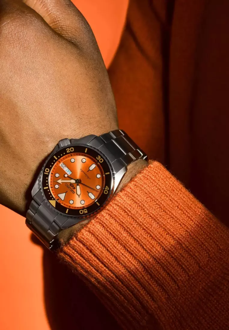 精工 5 Sports SKX 系列「Midi」橘色 38 毫米自動腕錶 SRPK35K1